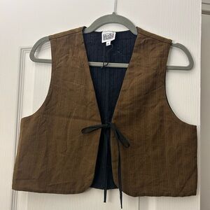 LOCAL 🇨🇦 Reversible Dark Olive Green & Navy Blue Pinstripe Wool Cropped Vest Tie